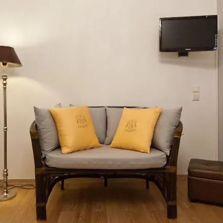 Acropolis Luxury Apartment With Balcony-3